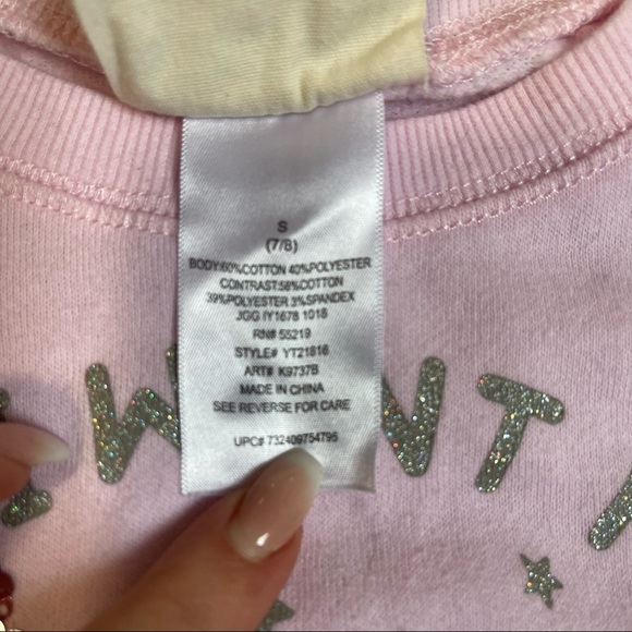 MODERN LUX “All I want for Christmas is a Unicorn” sequence detail sweat shirt - Picture 5 of 6